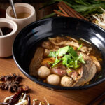 ร้านก๋วยเตี๋ยวเนื้อตุ๋นฮาลาล